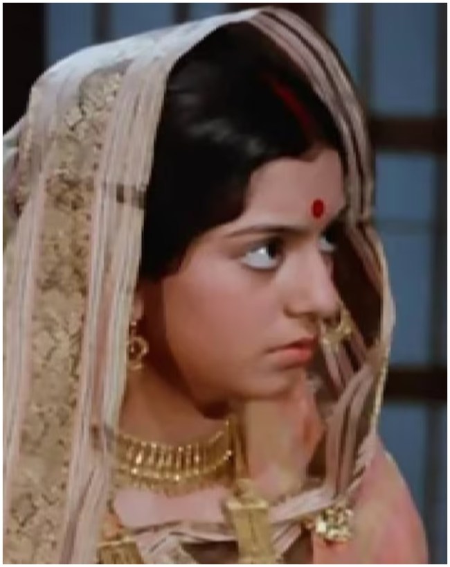 लाइमलाइट से दूर