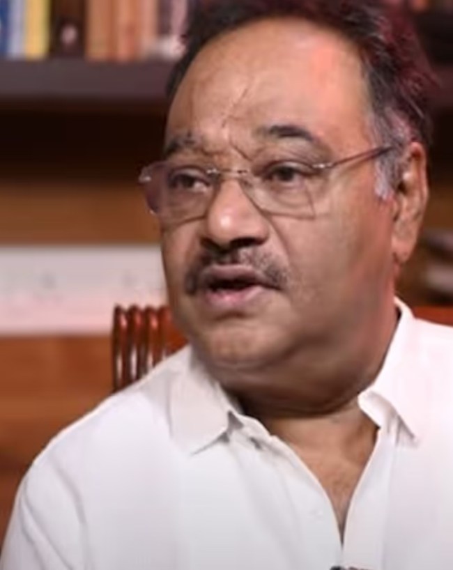 शमिक भट्टाचार्य का बैकग्राउंड