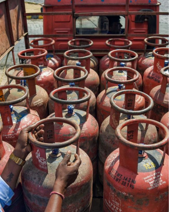 कौन करा सकता है LPG ट्रांसफर?