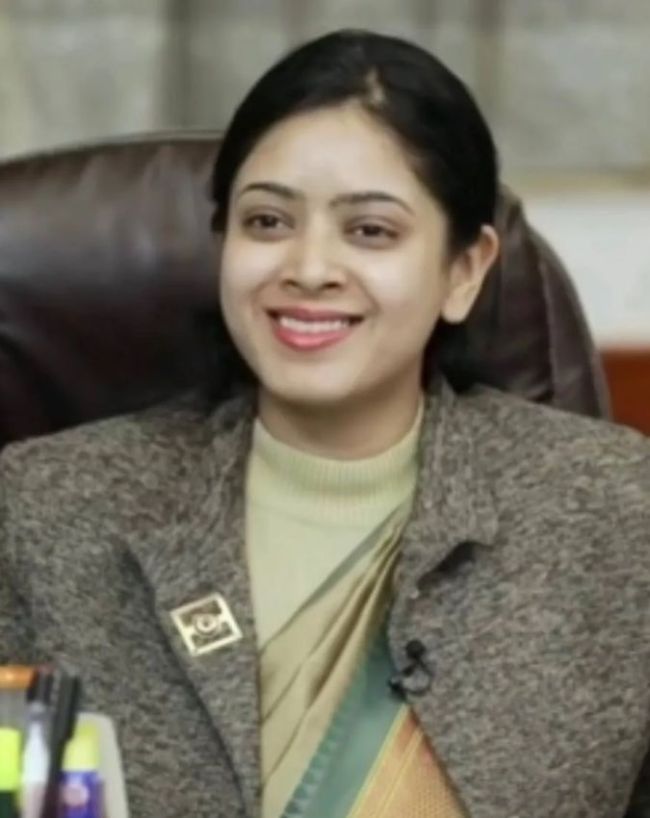 क्यों छोड़ी सिविल सेवा?
