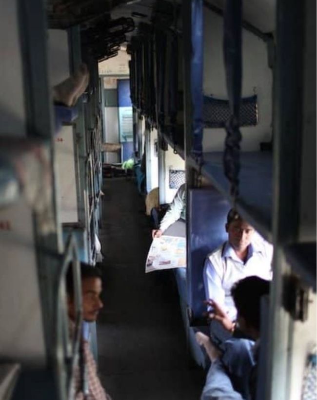 बोर्डिंग स्टेशन बदलना हुआ आसान