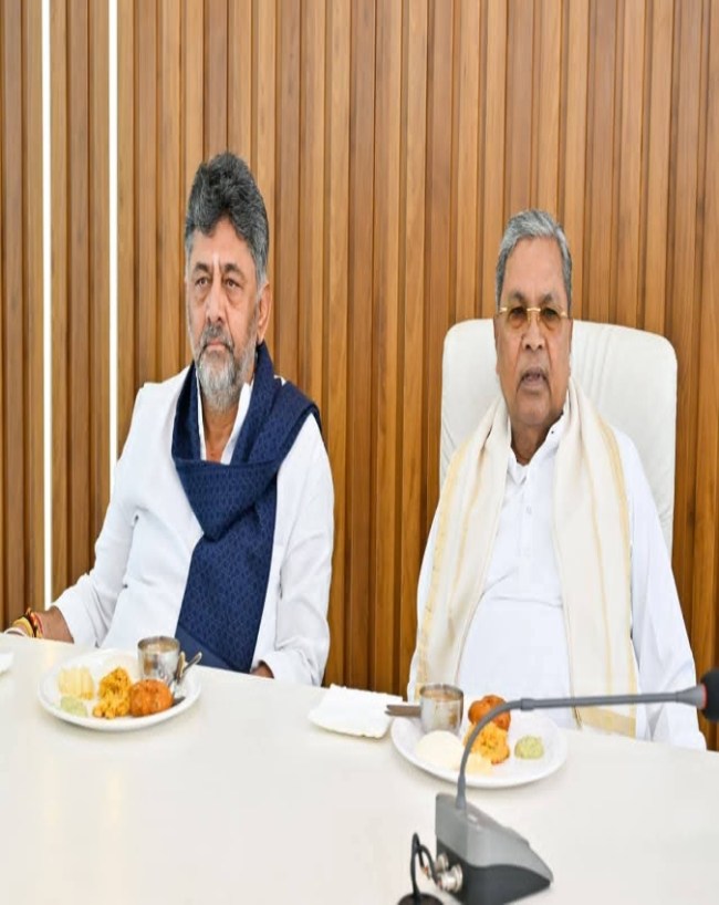 किसे सौंपेंगे इस्तीफा?
