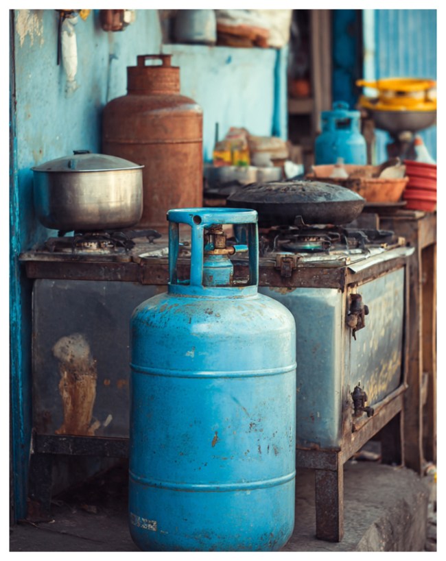 कमर्श‍ियल गैस की कीमत