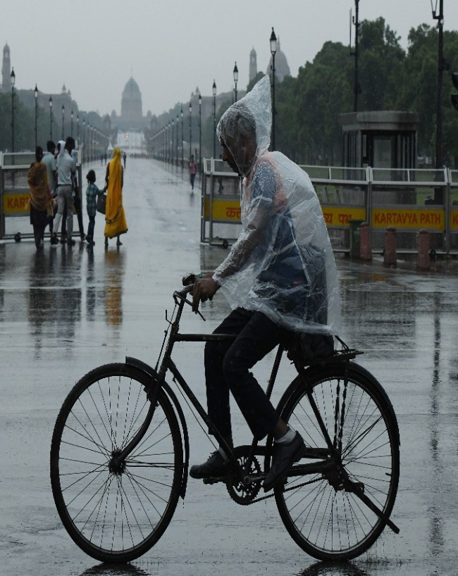 दो दिन तक आंधी बारिश की चेतावनी