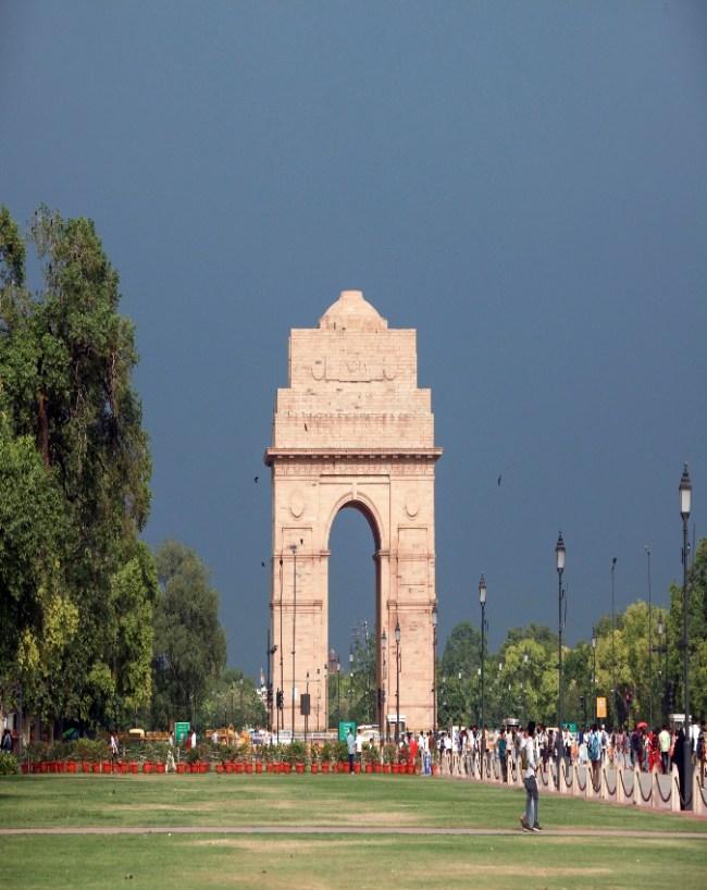 क्या 8 जुलाई को दिल्ली में भारी बारिश से उड़ानें प्रभावित होंगी?