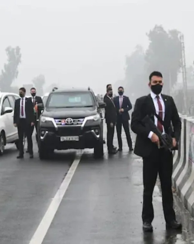 क्या है ब्लू बुक के सुरक्षा नियम