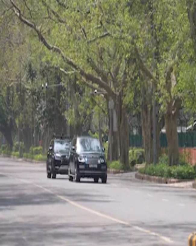 पीएम के काफिले में कटौती