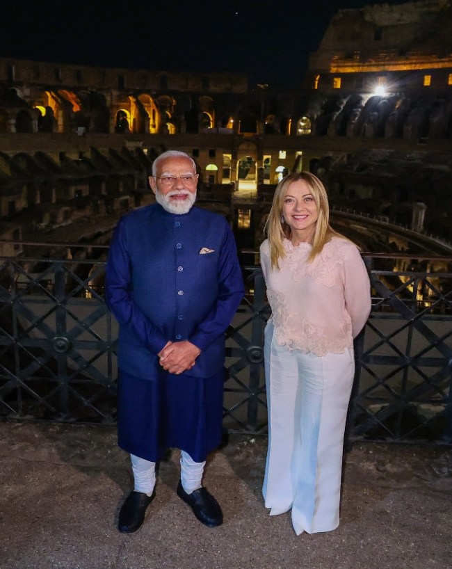 जॉर्जिया मेलोनी ने भी शेयर की तस्वीरें