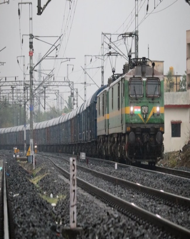 मिडिल बर्थ के नियमों को जान लीजिए