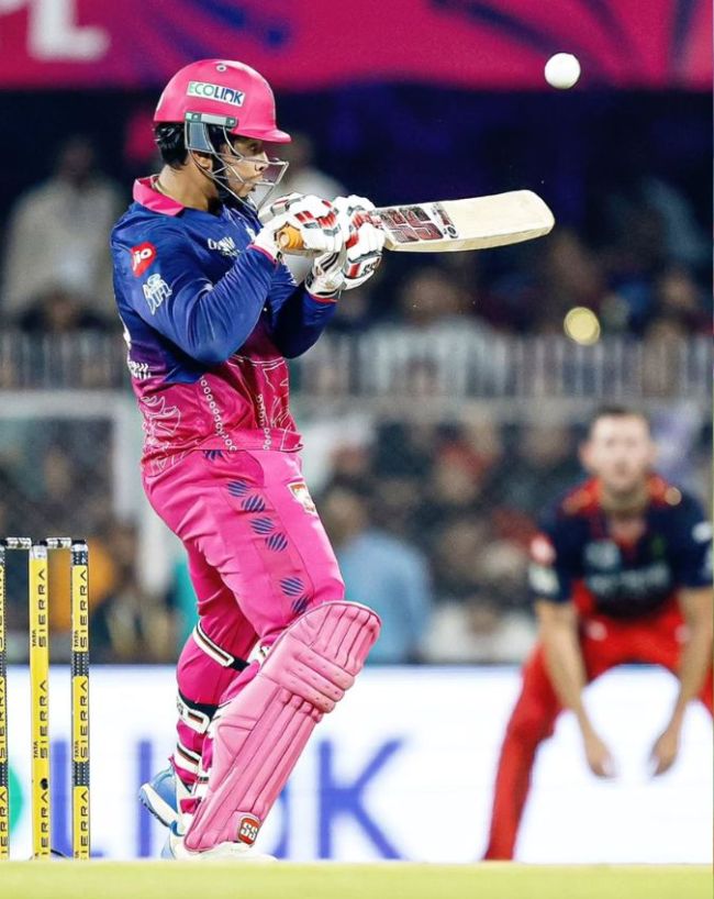 वैभव ने IPL 2026 में जड़े हैं 43 छक्के