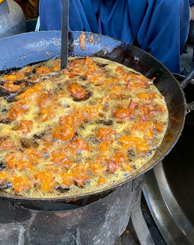 कैसे बनता है पकोड़ा 