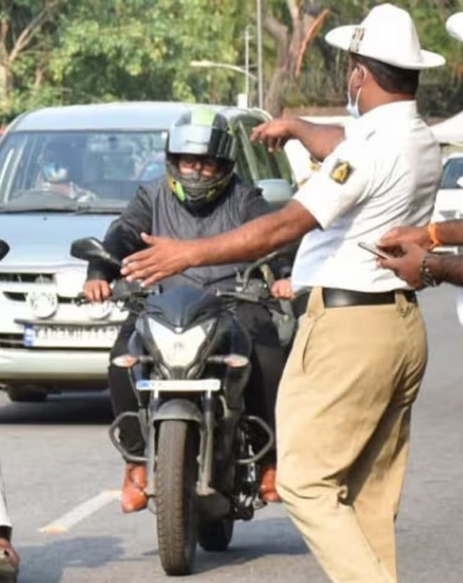 सरकार ने क्यों अपनाया सख्त रुख?
