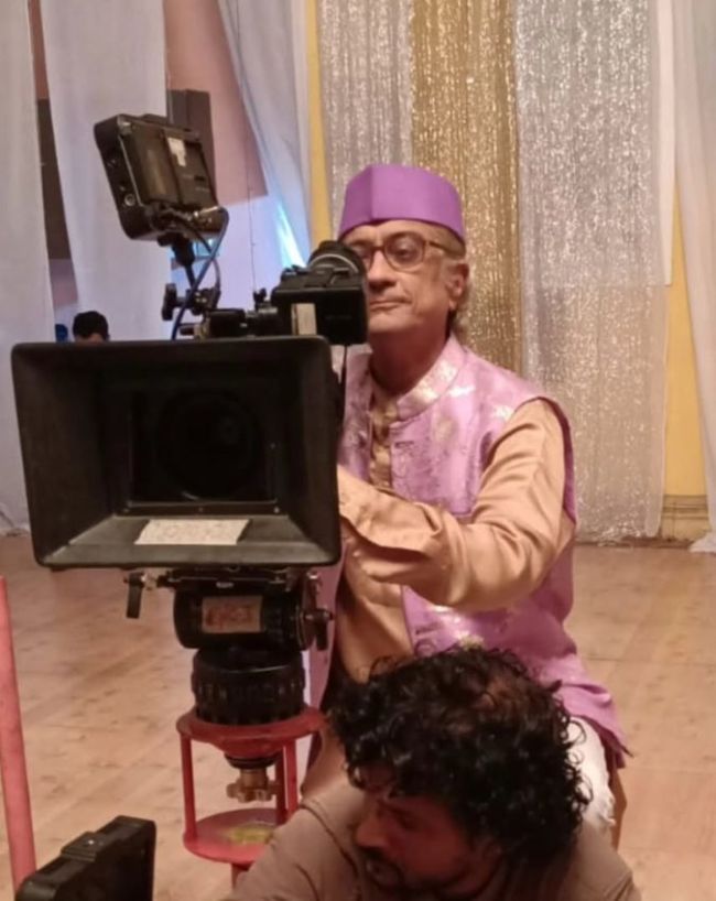 17 सालों से शो का पार्ट बने