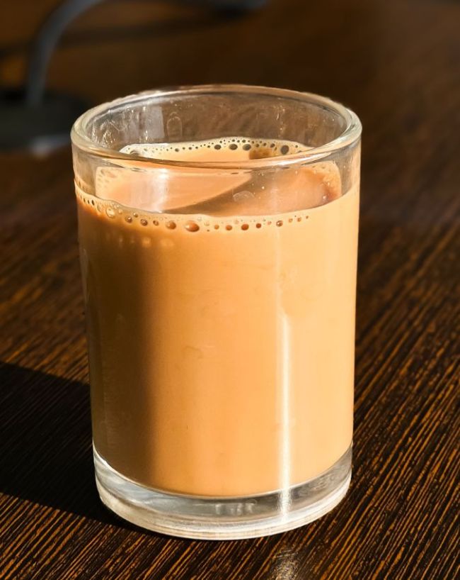 खाली पेट ना पिएं चाय 