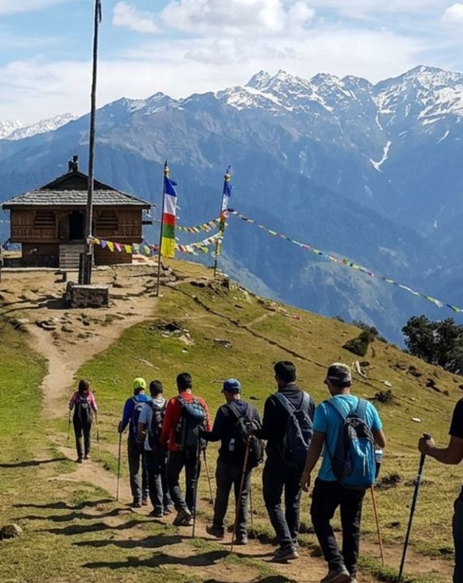 बिजली महादेव ट्रेक 