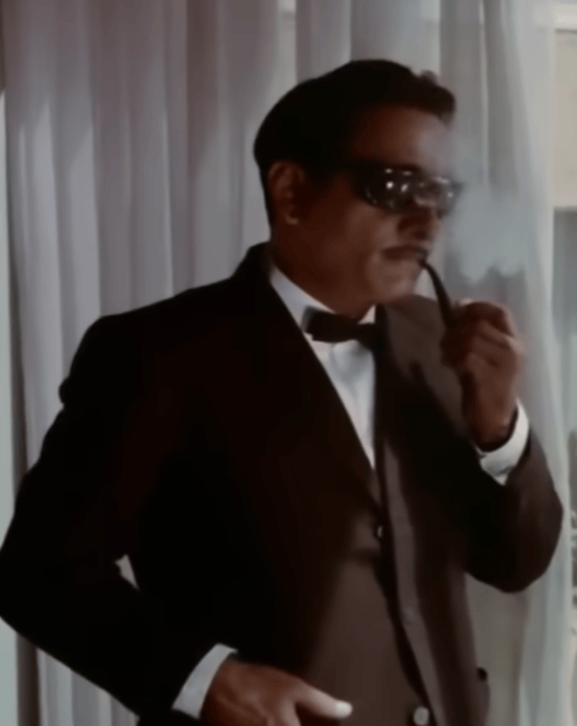 कब रिलीज हुई थी 'आंखें'