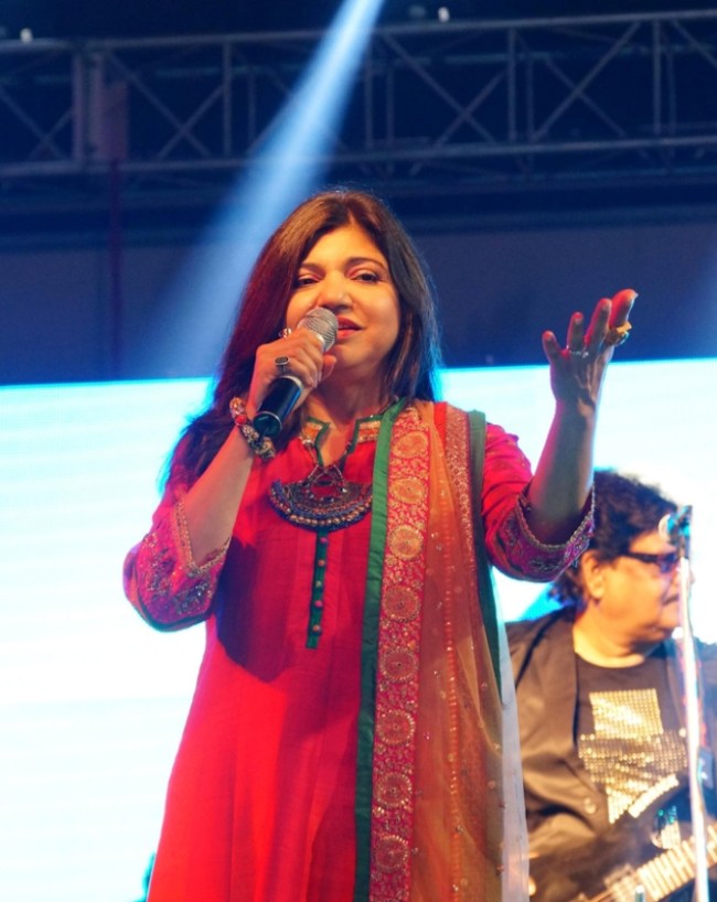 लाइमलाइट से थीं दूर