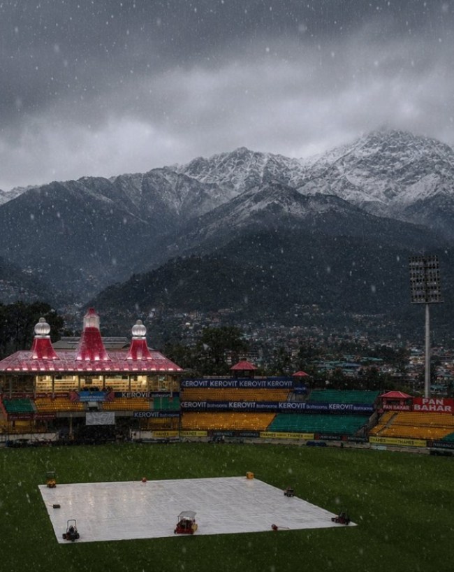 पहले मैच में बारिश दे चुकी है दस्तक