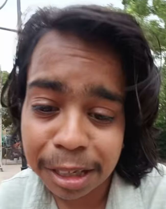 डायरेक्टर पर लगाए आरोप