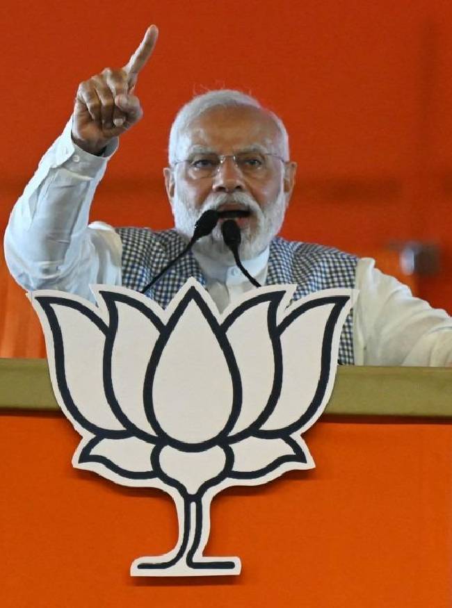 गुजरात में BJP के चारों उम्मीदवारों की जीत तय