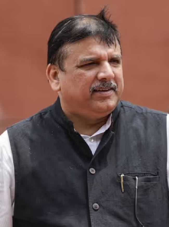 संदीप पाठक की अनदेखी को गलत बताया