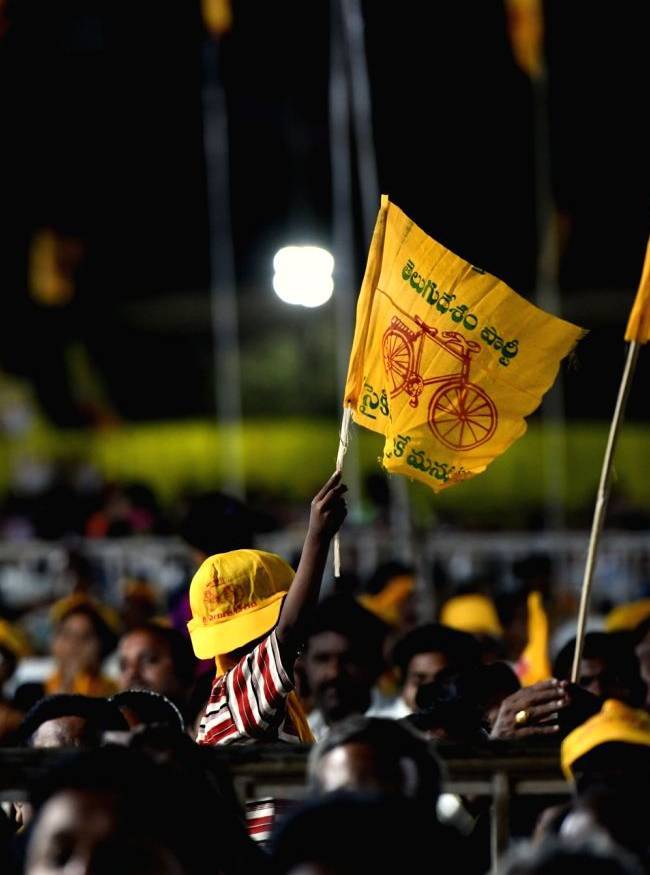 आंध्र प्रदेश में चारों सीटें जीत सकती TDP