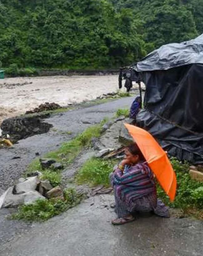बाढ़ और भूस्खलन का खतरा