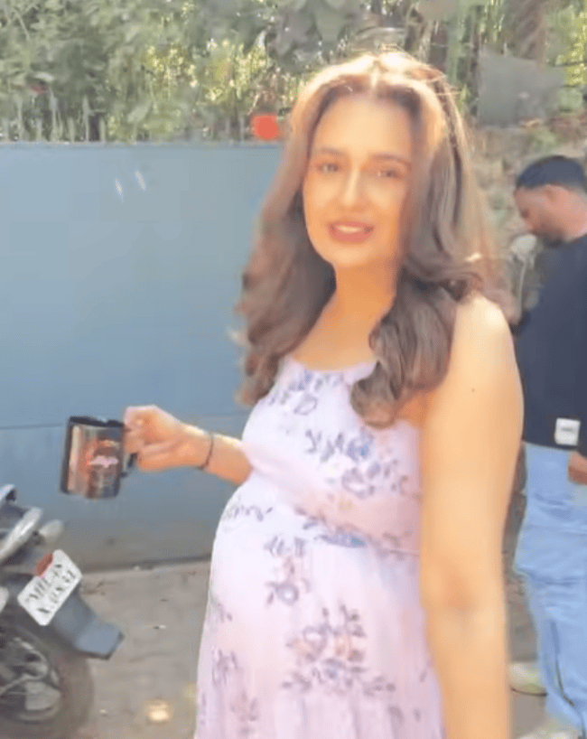 युविका चौधरी का जन्म कब हुआ था?
