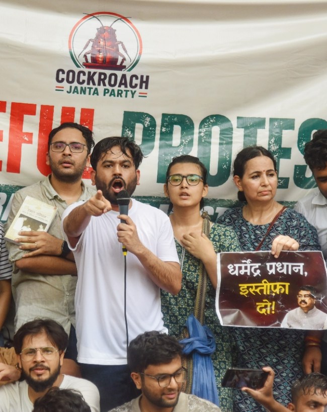 पीड़ित परिवारों की व्यथा अपने शब्दों में लिखी