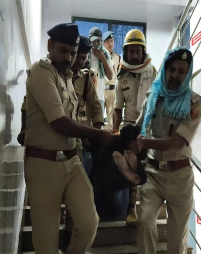 आग लगने के बाद कर्मचारी गायब?