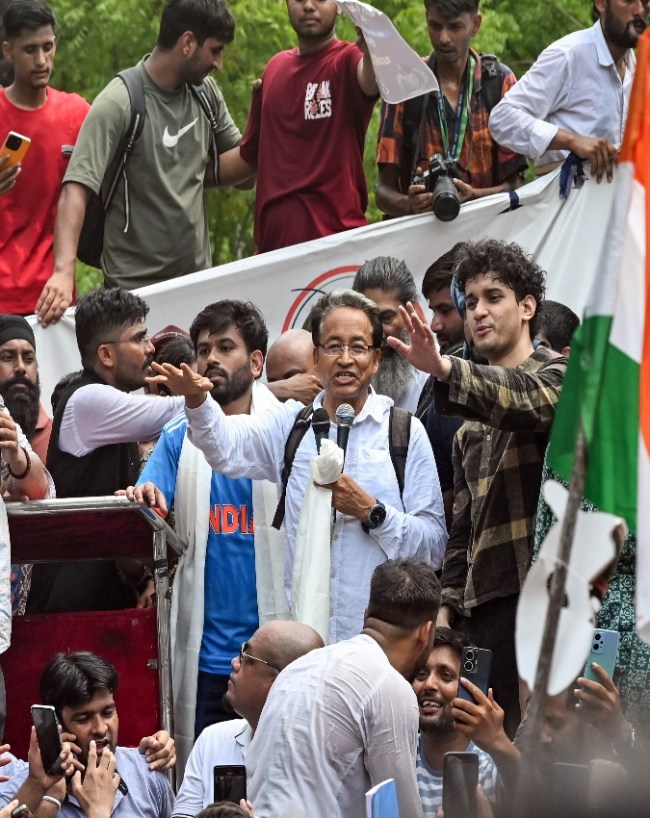 सीजेपी बनाने से पहले क्या कर रहे थे अभिजीत?