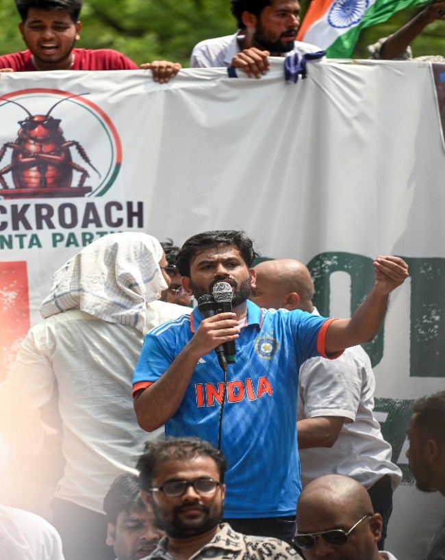 बोस्टन यूनिवर्सिटी से आया बुलावा