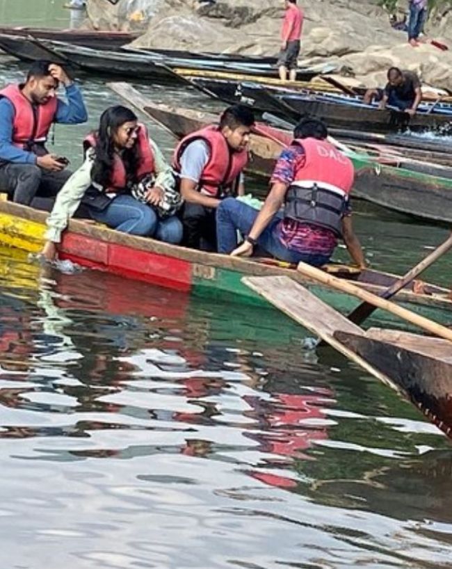 ट्रेकिंग से मिलेगा एडवेंचर