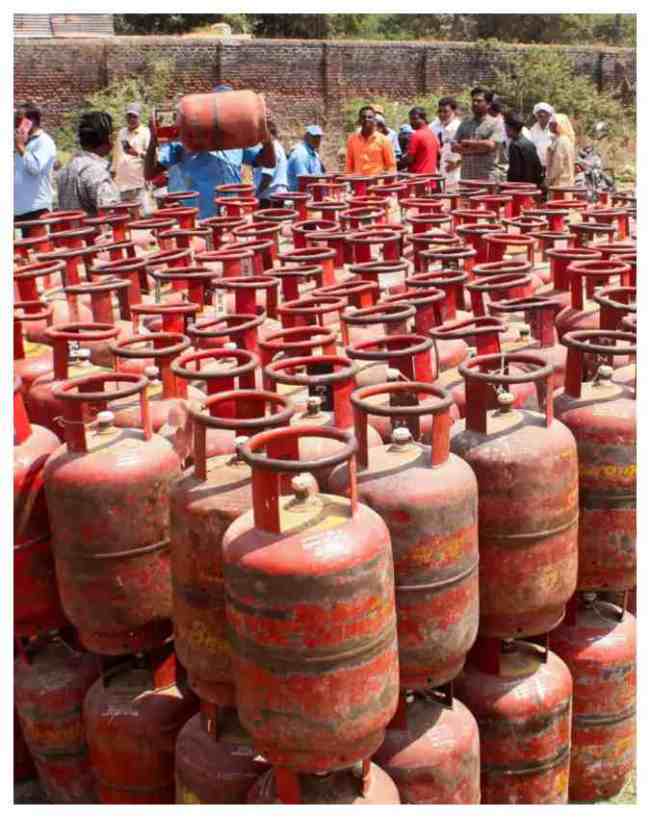 रसोई गैस (LPG) और पेट्रोल-डीजल की कीमतों पर आ सकती है नई अपडेट