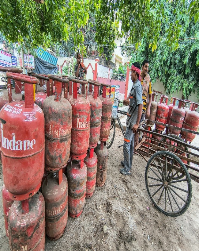 बेंगलुरू में कितने का है गैस सिलेंडर?