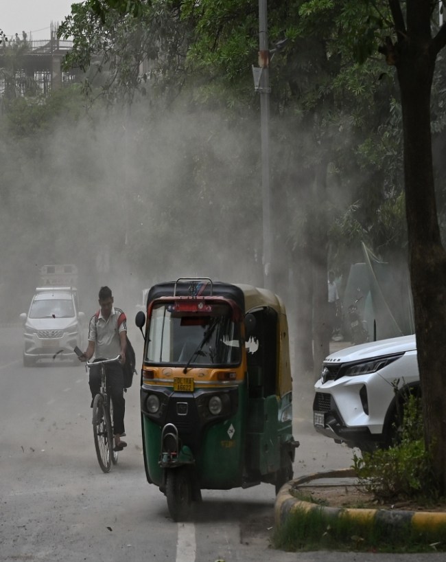 मानसून की रफ्तार धीमी क्यों पड़ गई?