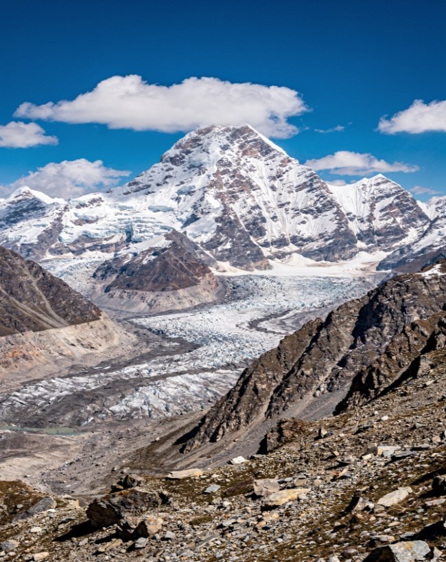 हिमाचल प्रदेश लोकप्रिय पर्यटन स्थलों में से है एक