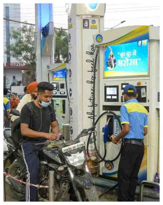पेट्रोल डीजल के भाव में हो सकते हैं बदलाव 