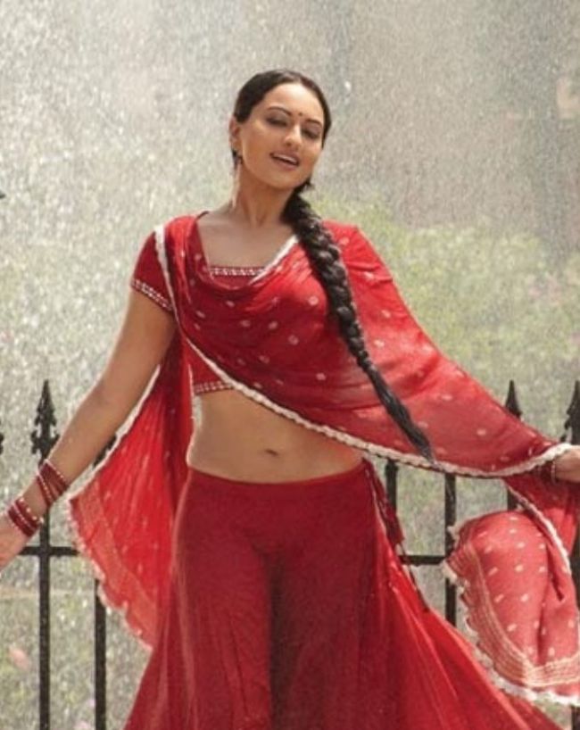 डेब्यू से ही बनीं स्टार