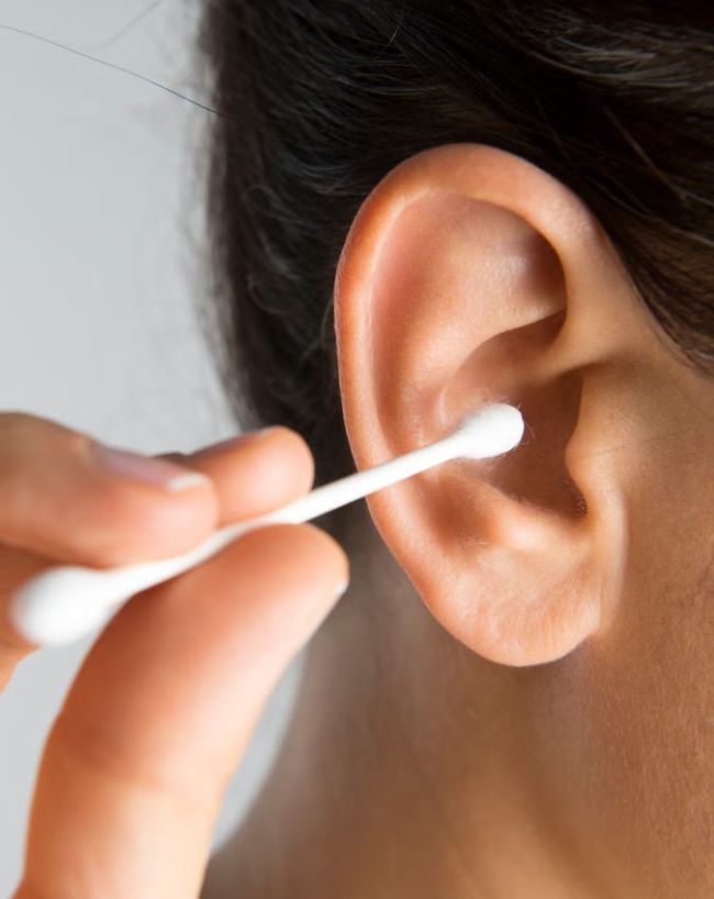 नहाने के बाद Cotton Buds इस्तेमाल