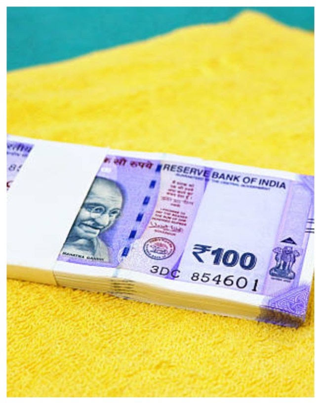 तरीका 1: रोशनी में दिखेगा जादुई '100'