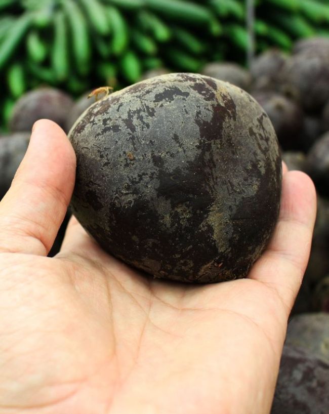 ऐसे तैयार करें लिप बाम 