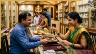 आज सोने चांदी के दाम में आज ग‍िरावट देखने को म‍िल रही है.