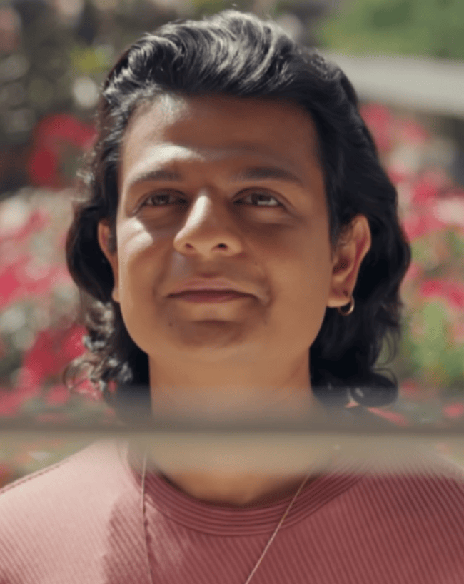 लालो कृष्ण सदा सहायते फिल्म