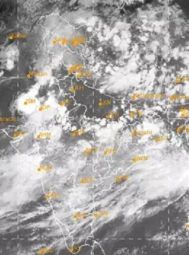 आज 12 राज्यों में बारिश-तूफान की चेतावनी