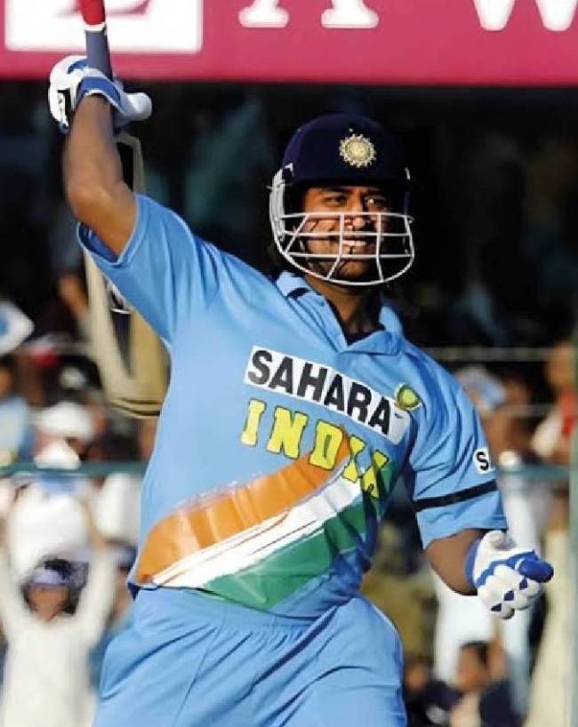 महेंद्र सिंह धोनी का तोड़ा रिकॉर्ड 