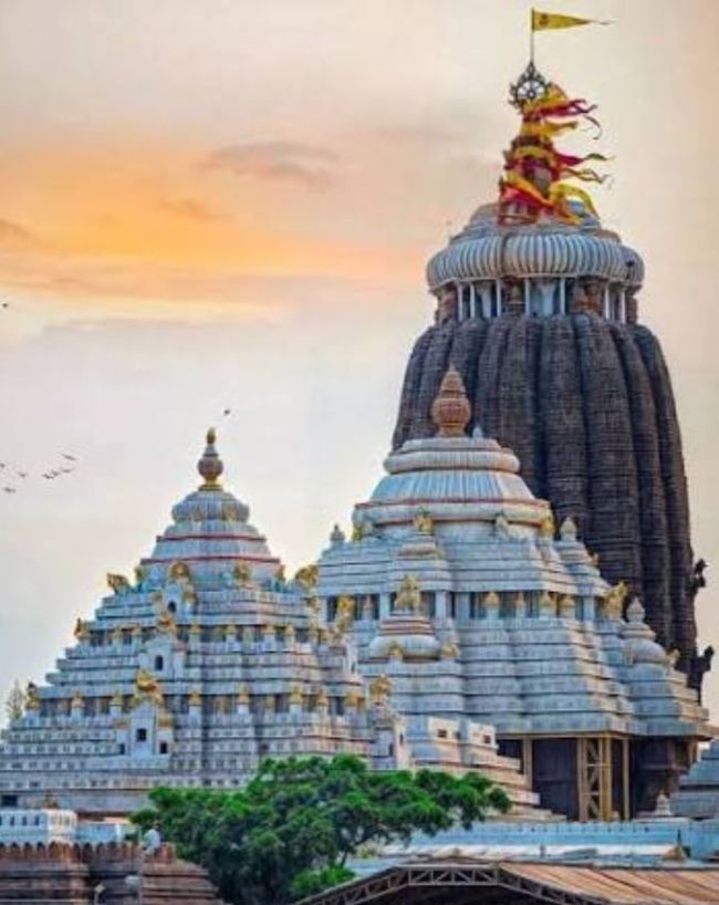 मंदिर के ध्वज का रहस्य