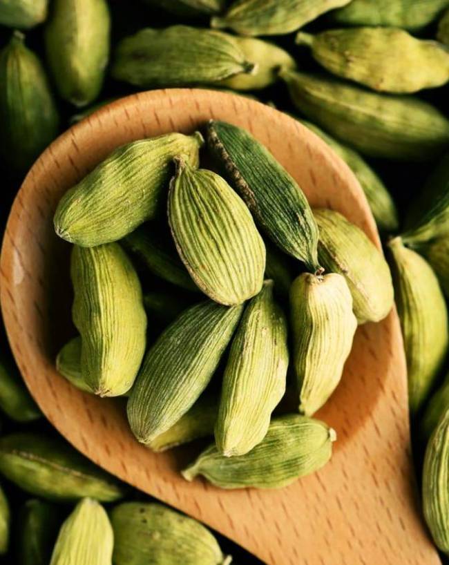 हरी इलायची - शुक्र की कृपा 