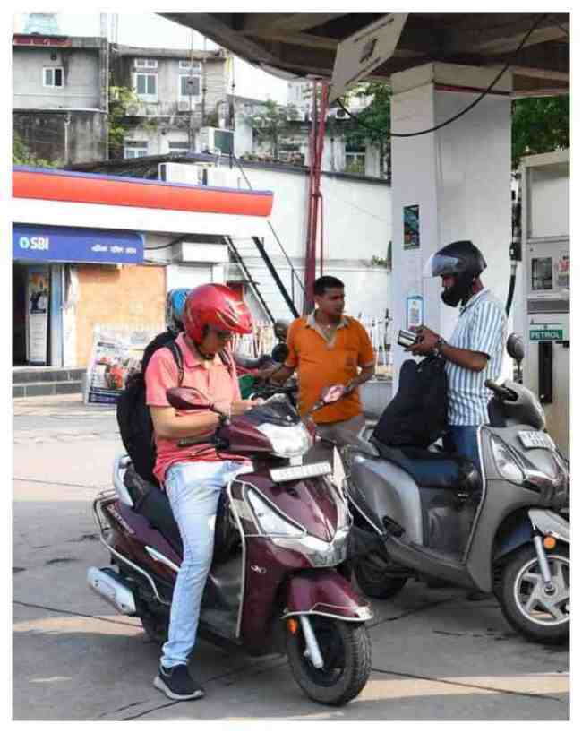 आज आपके शहर में क‍ितना है पेट्रोल का भाव 