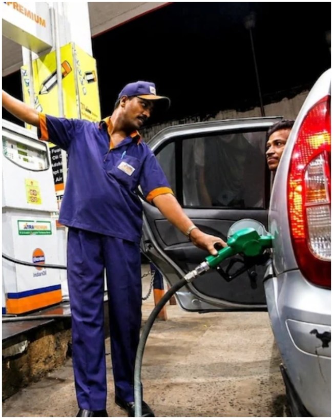 दिल्ली-मुंबई में पेट्रोल का भाव :